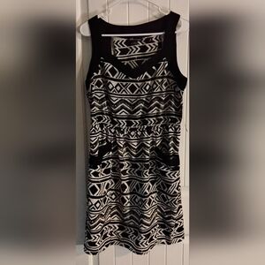 AGB Black and White Patterned Dress Large NWT ❤️